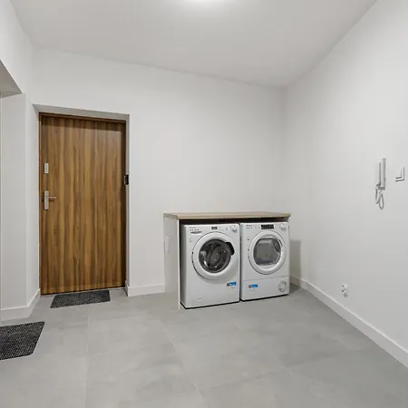 Citybreak Apartament Typu Studio Z Balkonem * Posen